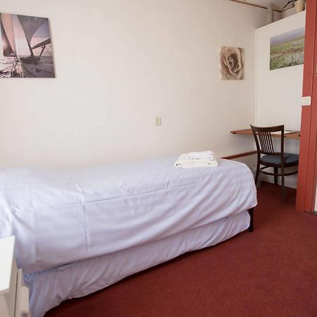 De Gouden Klok Hotel Леуварден Екстериор снимка