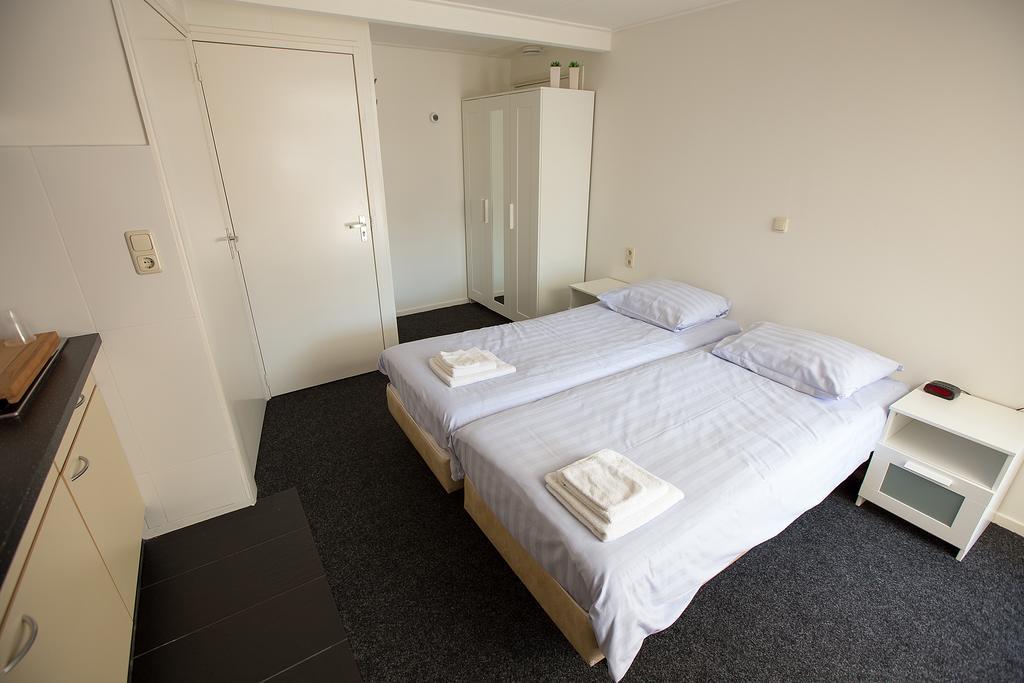 De Gouden Klok Hotel Леуварден Екстериор снимка