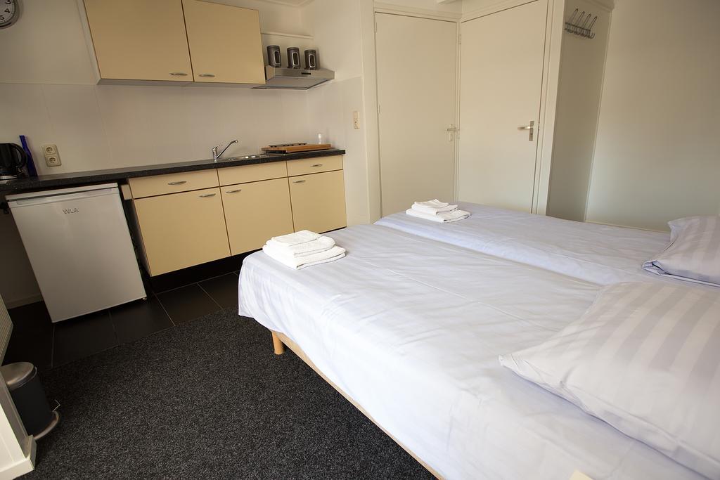 De Gouden Klok Hotel Леуварден Екстериор снимка