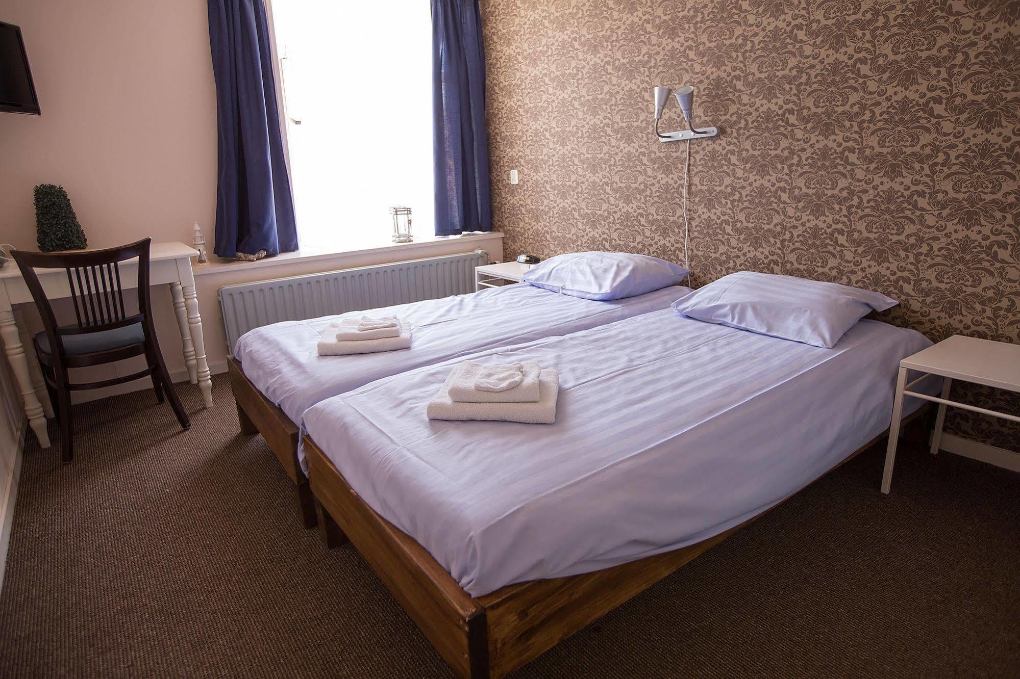De Gouden Klok Hotel Леуварден Екстериор снимка