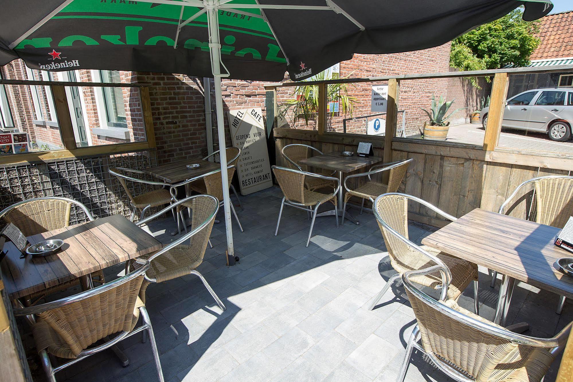De Gouden Klok Hotel Леуварден Екстериор снимка